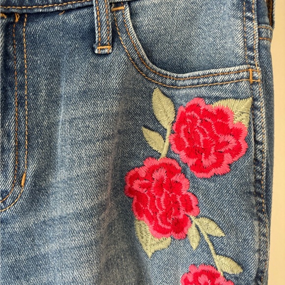 Embroidered Ripped Jeans - Picture 3 of 7